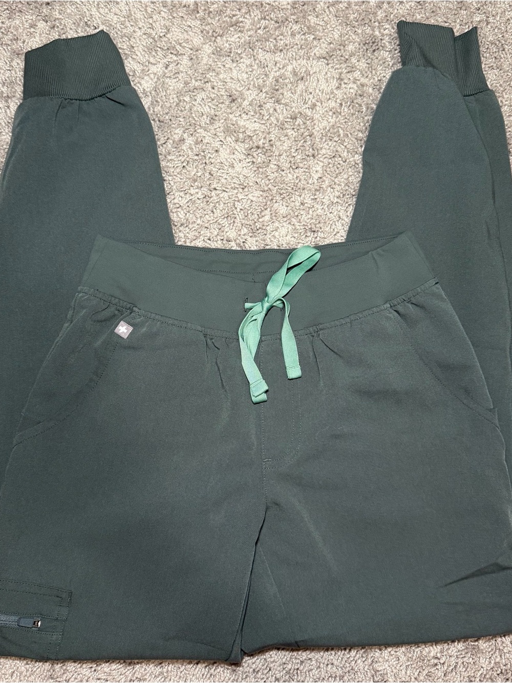 Figs Women’s Bonsai Zamora - Jogger Scrub Pants - Picture 3 of 7